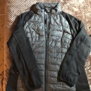 Light weight downfilled jacket